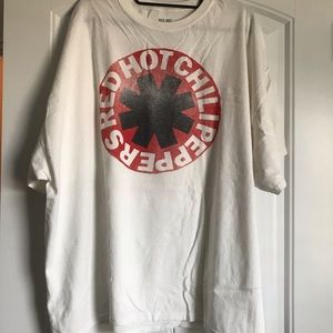 Red Hot Chili Peppers Band Tee